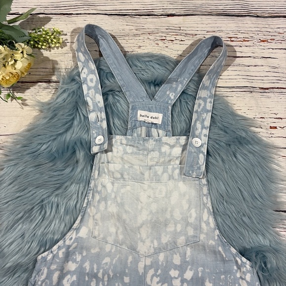 Bella Dahl Easy Shortall Romper in Animal Spot Denim - Picture 7 of 10